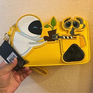 Wall-E & Eve Disney Loungefly Clutch/Wristlet